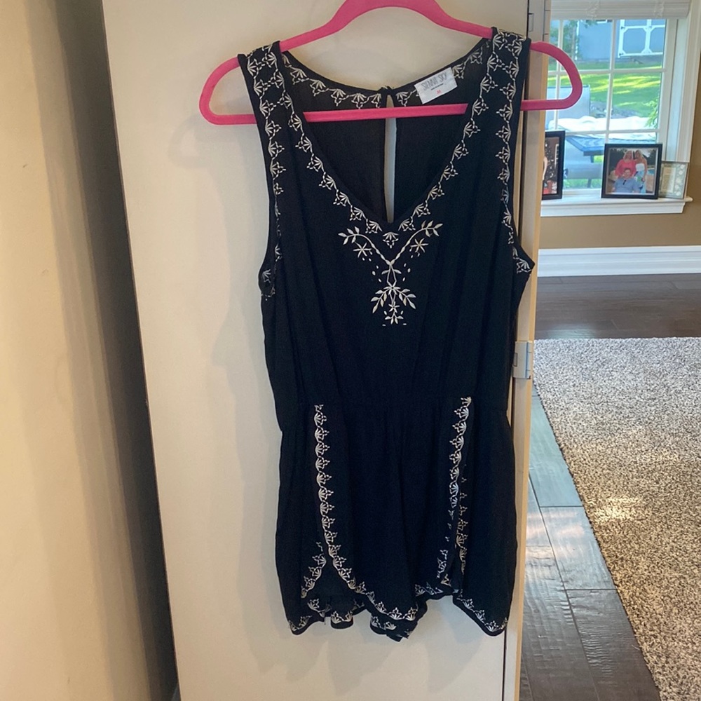 Women’s Sienna Sky Black Romper with tan detail
